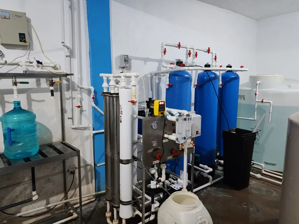 Planta purificadora instalada por HidroSystem